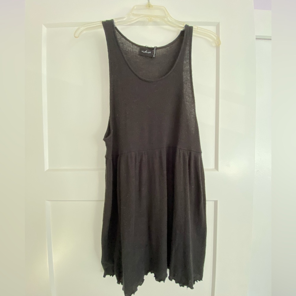 Black float tank top